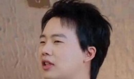 深夜娱乐八卦吃瓜,揭秘明星幕后故事，吃瓜群众狂欢时刻