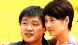 娱乐圈里两个男人吃瓜,揭秘幕后真相！